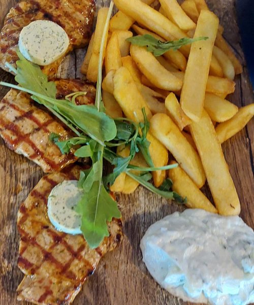 008.-Restaurant-Santorini-Wolfsburg-Gyros-Salat-Ouzo-Souflaki-Biergarten-guenstig-Bifteki-Depy