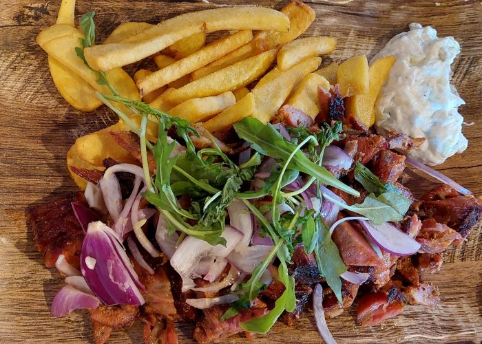 029.-Restaurant-Santorini-Wolfsburg-Gyros-Salat-Ouzo-Souflaki-Biergarten-Tzatziki-Grillplatte-Wein-Depy