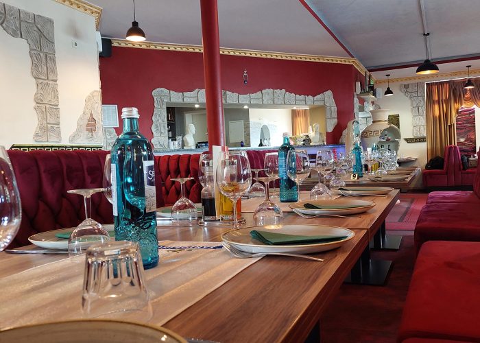 035.-Restaurant-Santorini-Wolfsburg-Gyros-Salat-Ouzo-Souflaki-Biergarten-Fischplatte-Grillplatte-Wein